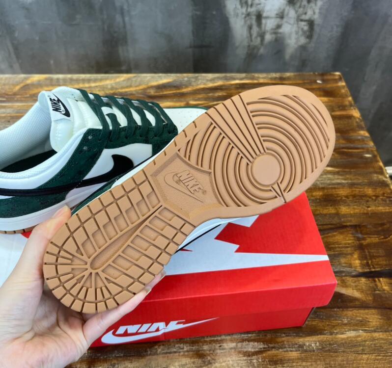 SAMC - NKE Shoes - 384