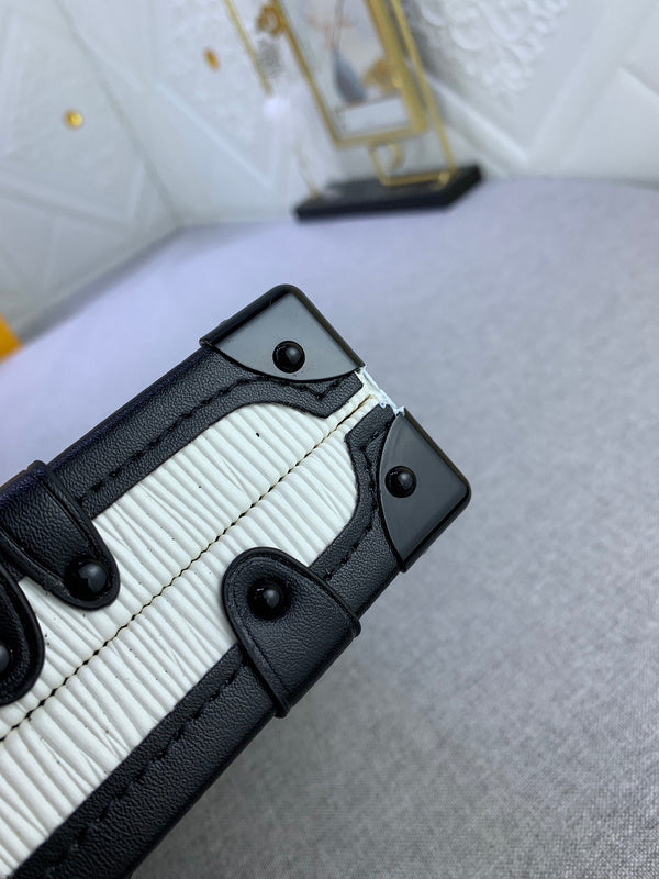 Satchel Bags - VL2 Bags - 560