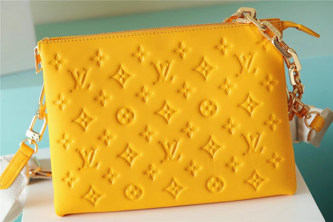 LV Coussin MM Monogram Yellow For Women, WomenÃ¢â‚¬â„¢s Handbags, Shoulder And Crossbody Bags 13.4in/34cm LVÃ‚Â 