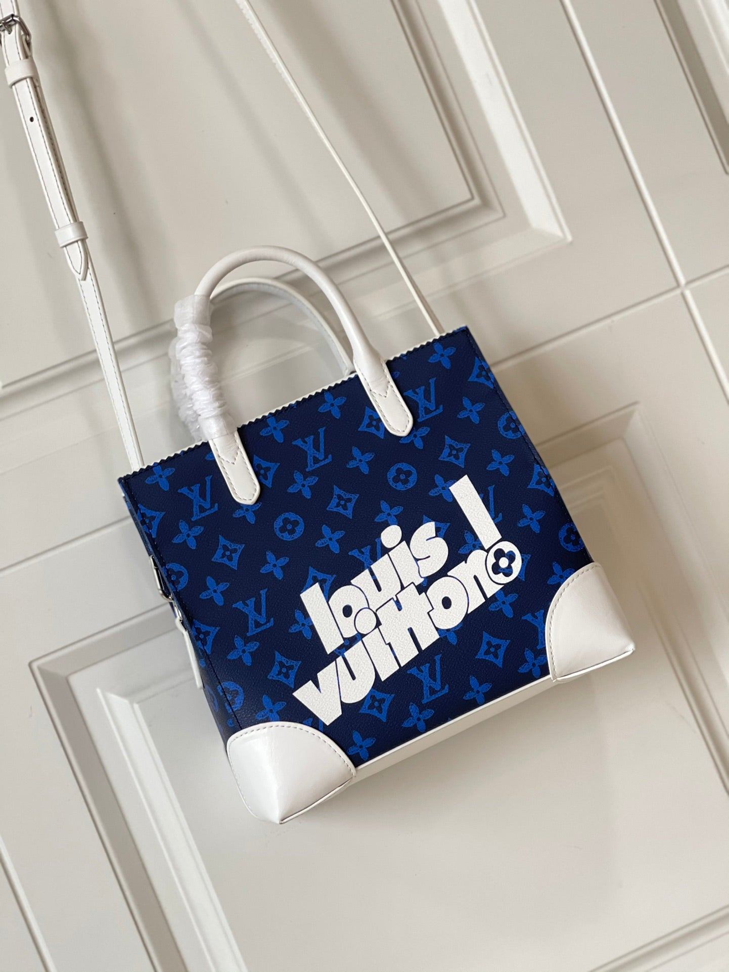 LV Litter Bag Vintage Monogram Canvas Blue By Virgil Abloh For Men, MenÃ¢â‚¬â„¢s Bags, Shoulder And Crossbody Bags 9.4in/24cm LV