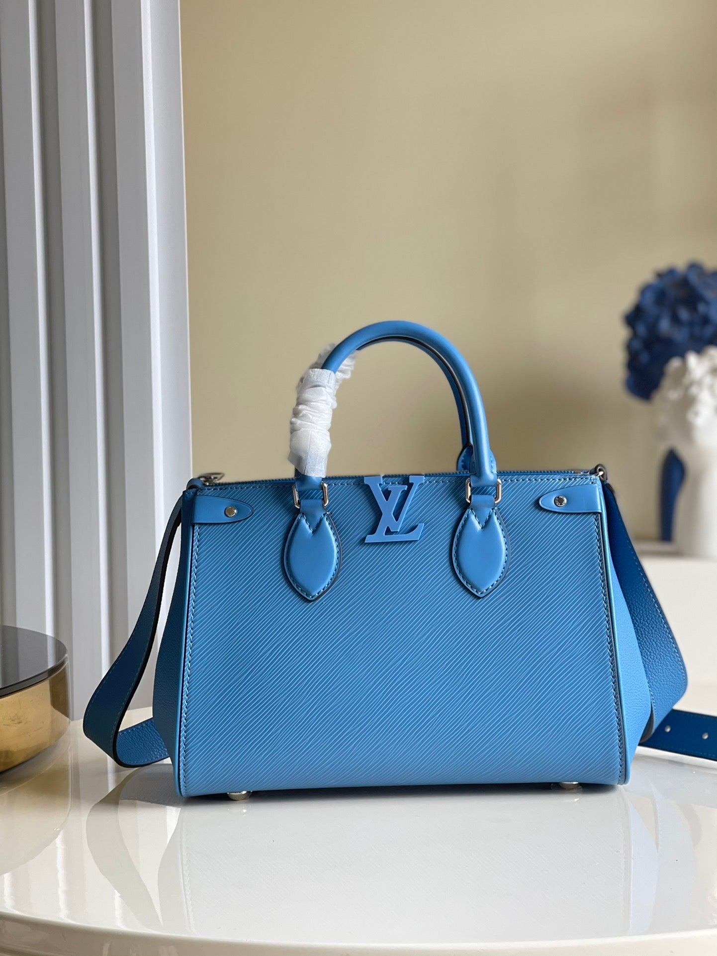 LV Grenelle Tote PM Epi Blue For Women, WomenÃ¢â‚¬â„¢s Handbags, Shoulder And Crossbody Bags 10.6in/27cm LV