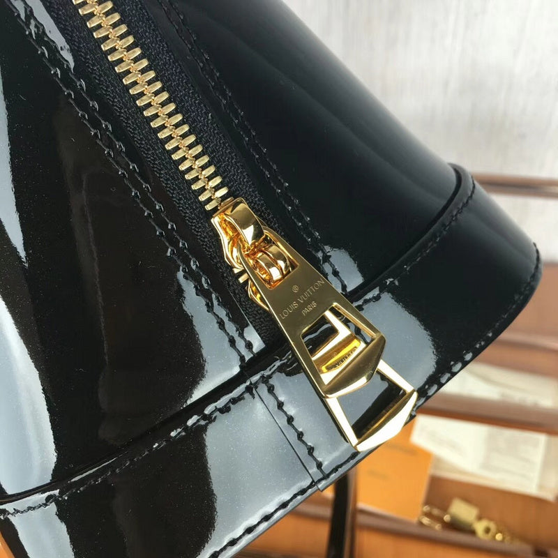 LOV2 Bags - Luxurious Bags  1273