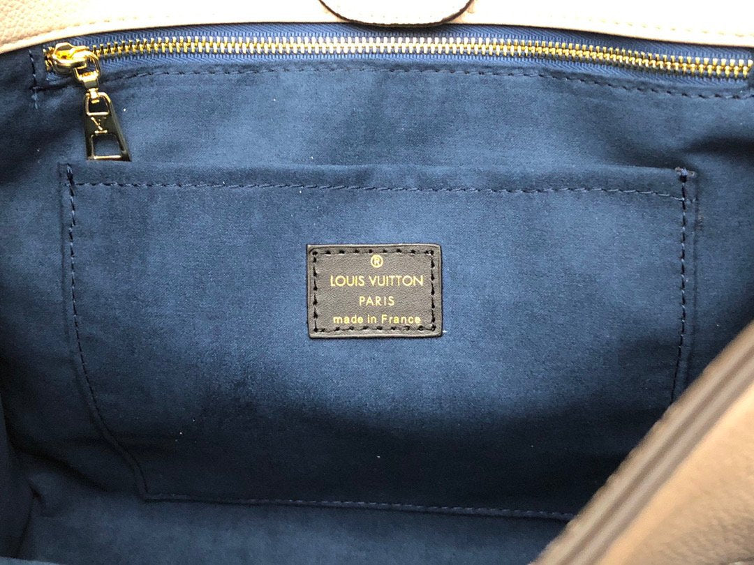 EN - New Arrival Bags LUV 043