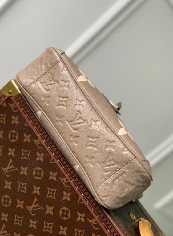 SAMC - LOV Bags - 1105