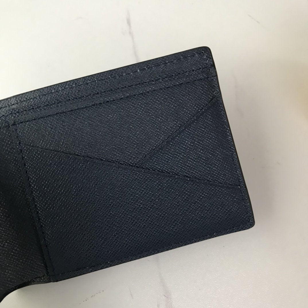 EN - New Arrival Wallet LUV 077