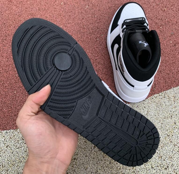 SAMC - NKE Shoes - 1532