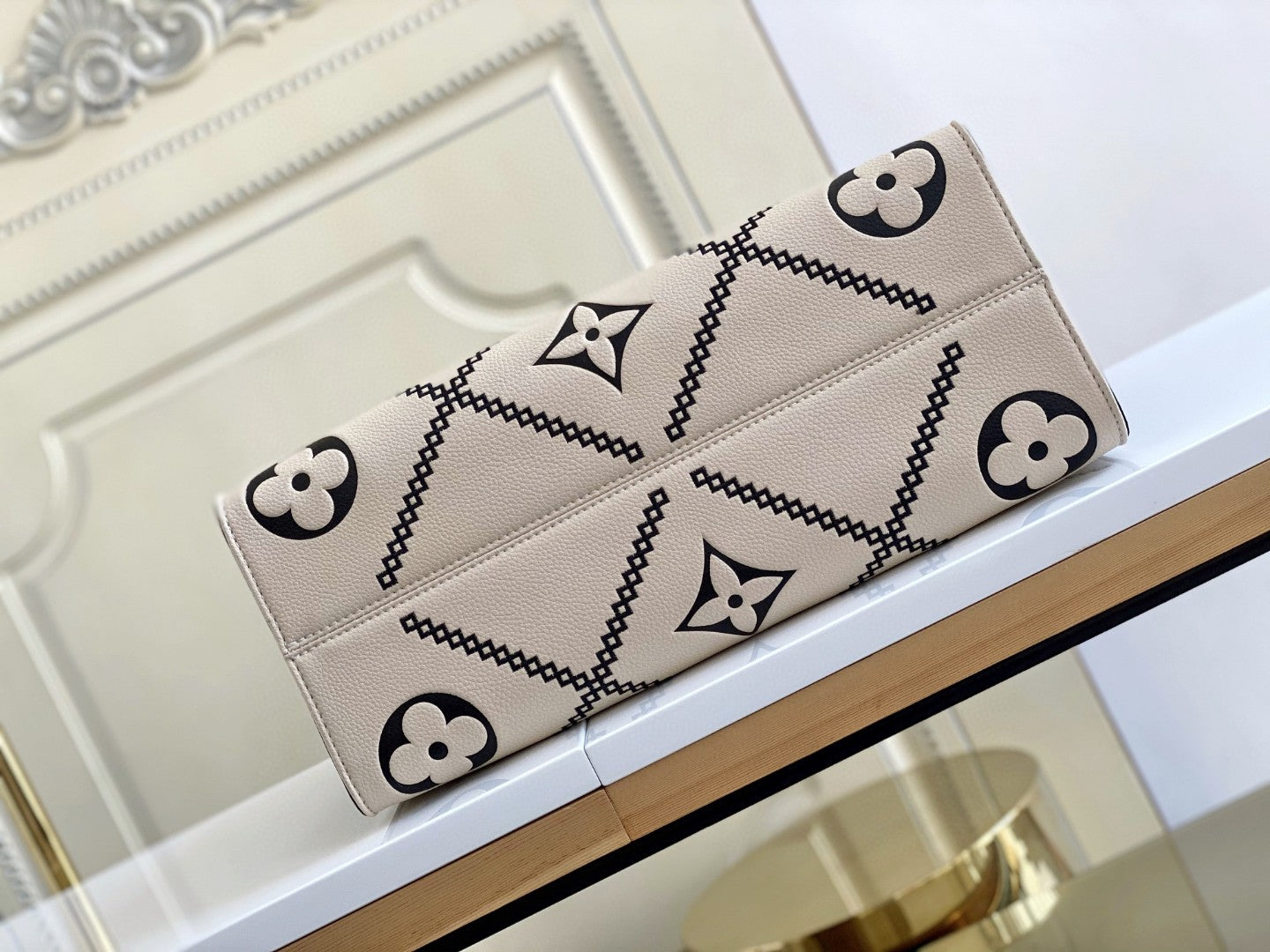 LV Onthego MM Tote Bag Monogram Empreinte CrÃƒÂ¨me Beige For Women, Women Handbags, Shoulder Bags And Crossbody Bags 13.8in/35cm LV M46016