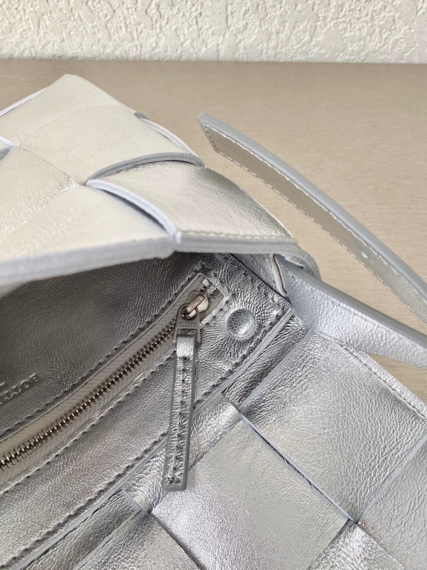 GLAMI Cassette Crossbody Bag Silver, For Women, Bags 9.1in/23cmÃ‚Â 