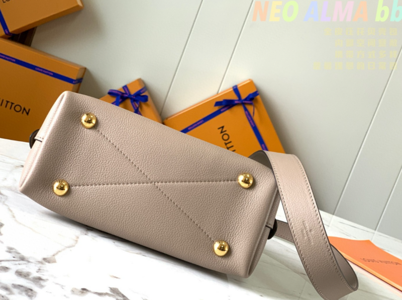SAMC - LOV Bags - 1344