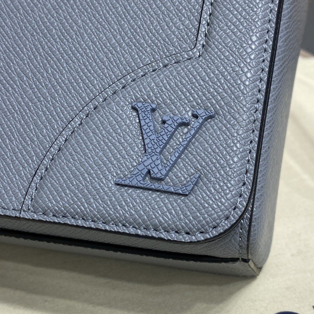 LV New GlamIap Messenger Bag Taiga Grey For Men, Bags, Shoulder And Crossbody Bags 11.1in/28.3cm LV