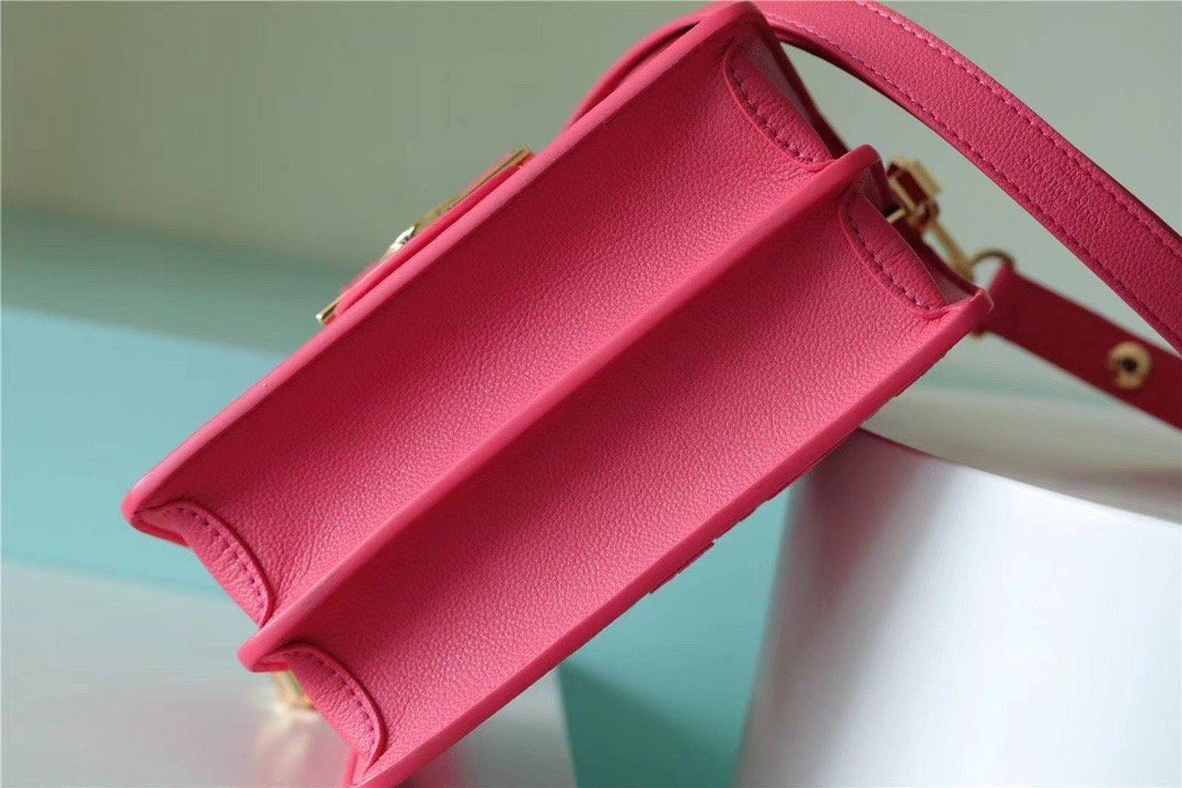 LV Mini Dauphine Monogram GlamIuo Pink For Women,  Shoulder And Crossbody Bags 7.9in/20cm LV M20747
