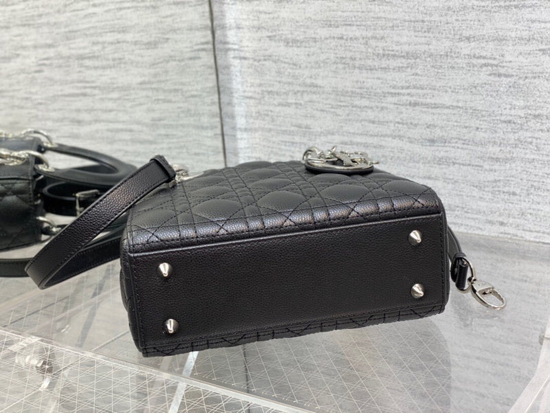 ELE - Dir Bags - 1752
