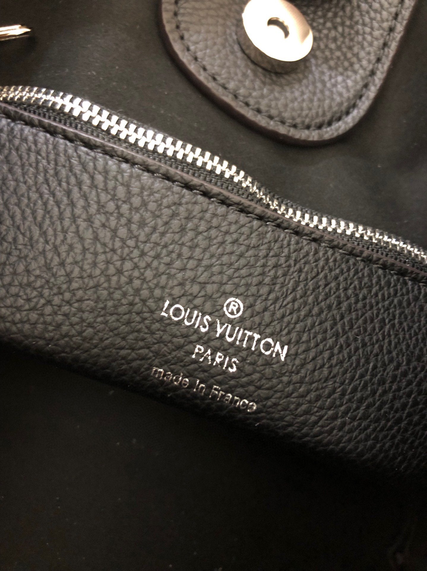 EN - New Arrival Bags LUV 050