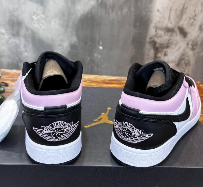 SAMC - NKE Shoes - 638