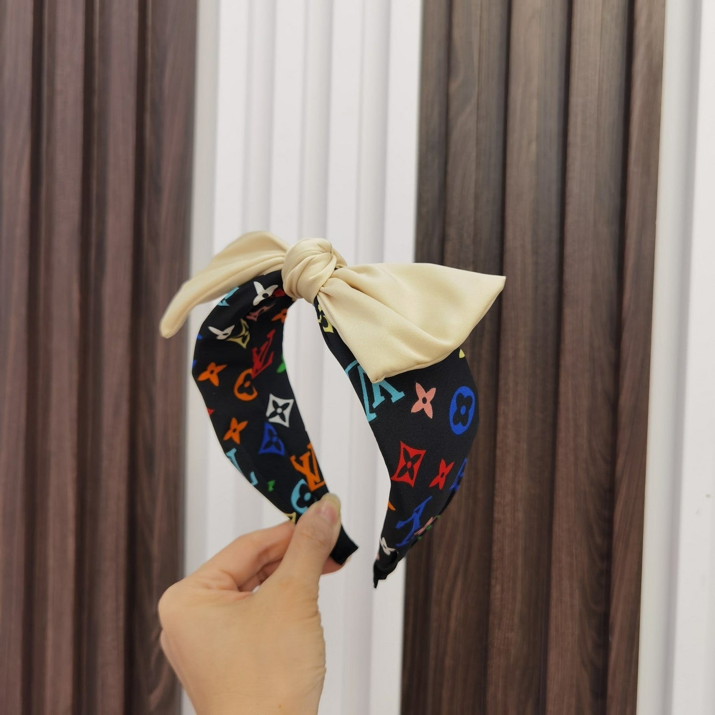 EN - Luxury Hair Band LUV 022