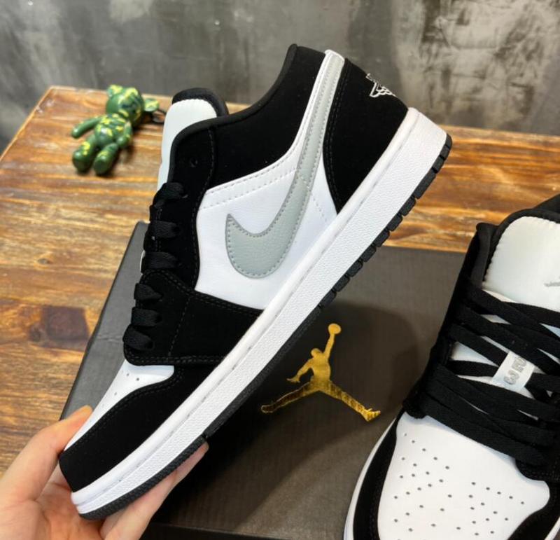 SAMC - NKE Shoes - 885