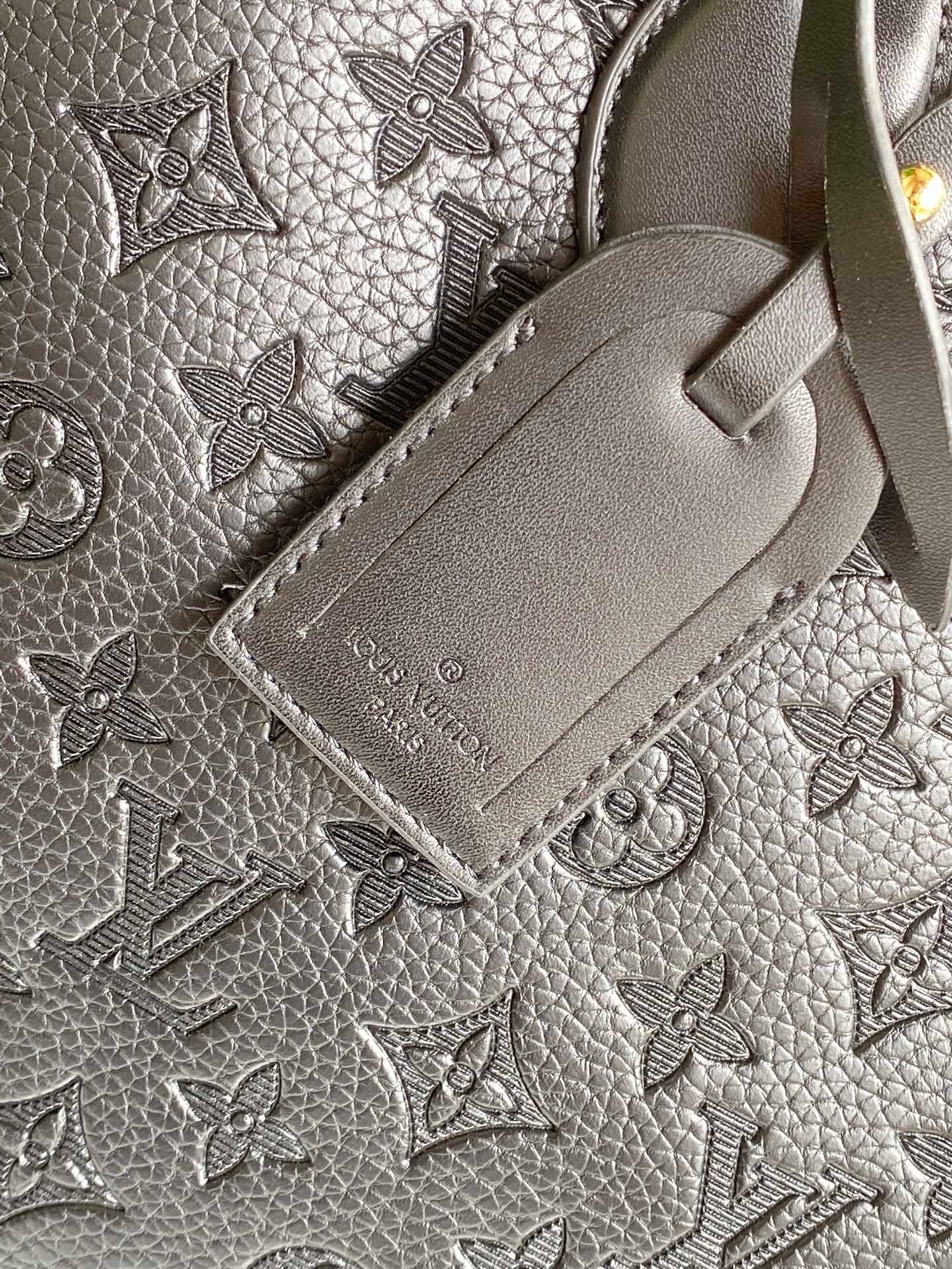 EN - New Arrival Bags LUV 038