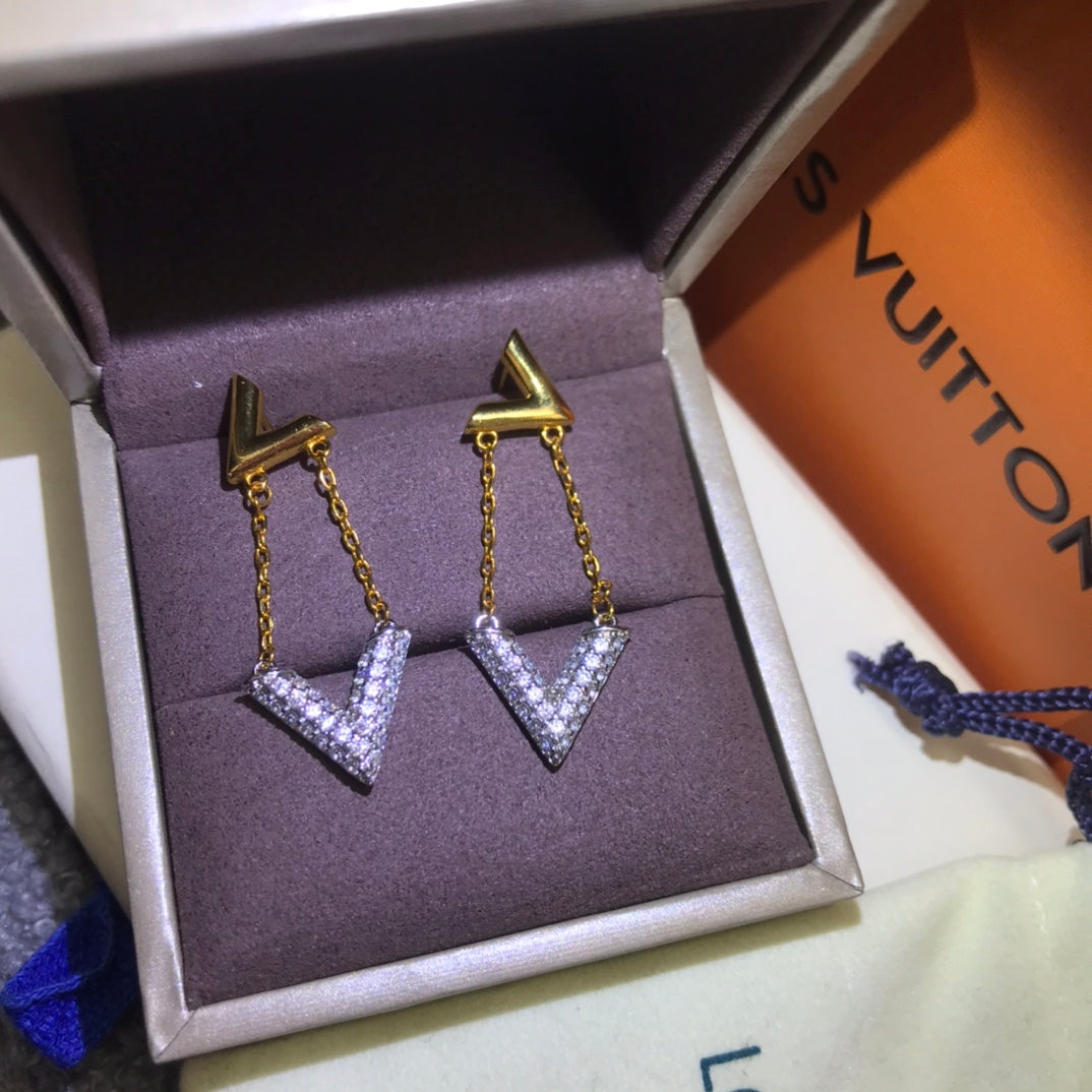 Combo LV Necklaces 097