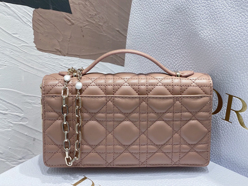 ELE - Dir Bags - 1782