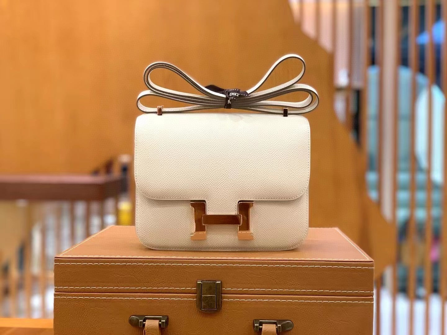 GLAMI ConstanGLAMI 23 Epsom White For Women, Handbags, Shoulder Bags 9in/23cm