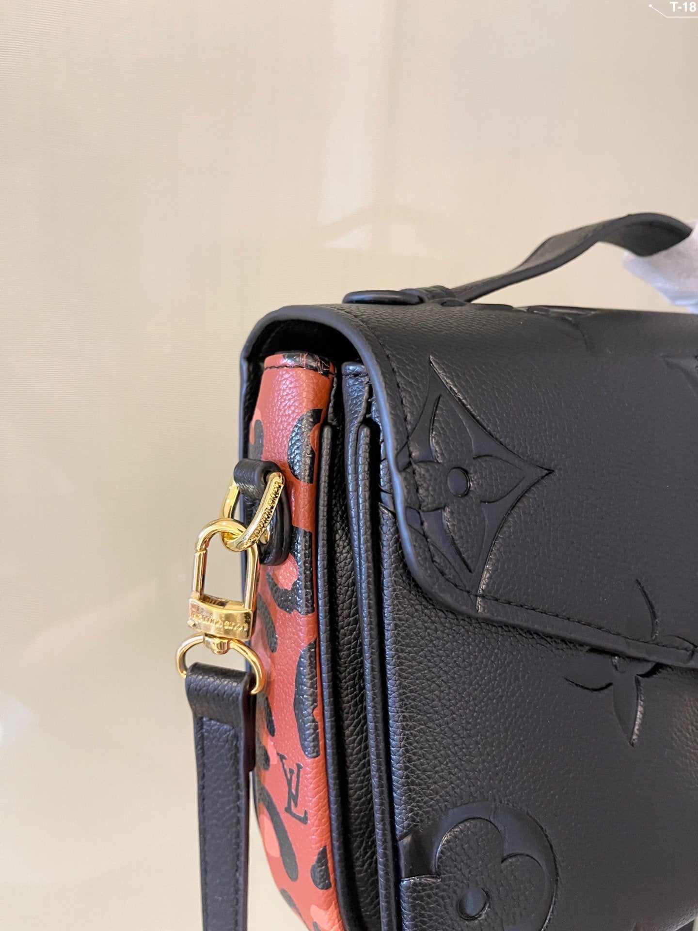 EN - New Arrival Bags LUV 502