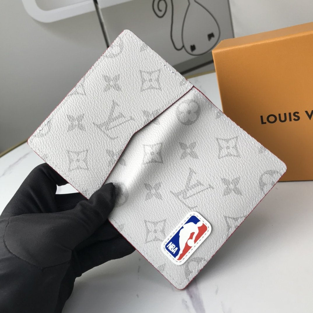 EN - New Arrival Wallet LUV 035