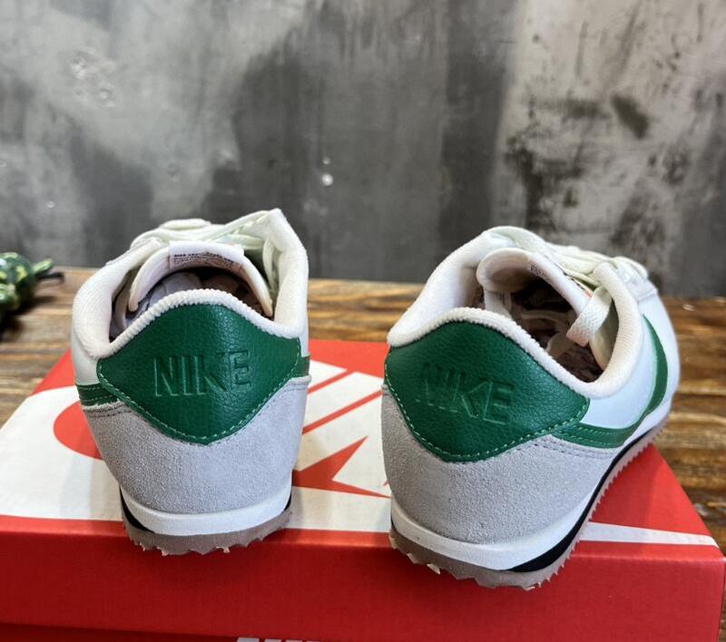 SAMC - NKE Shoes - 594