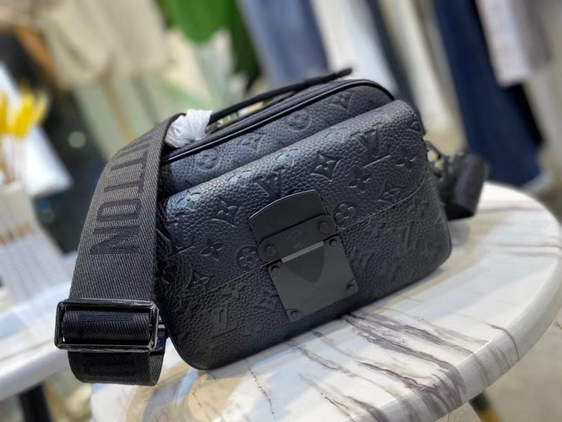 LOV2 Bags - Luxurious Bags  1423