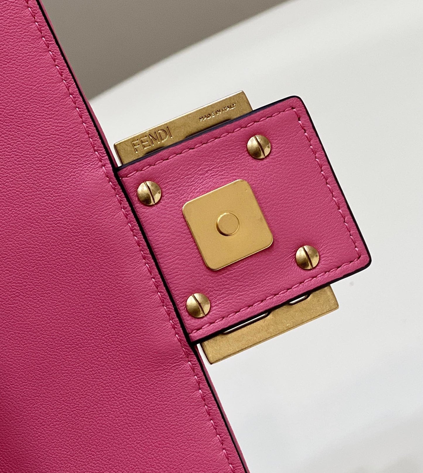 FI Baguette Pink For Women, WomenÃ¢â‚¬â„¢s Handbags, Shoulder And Crossbody Bags 10.6in/27cm FF 8BR600