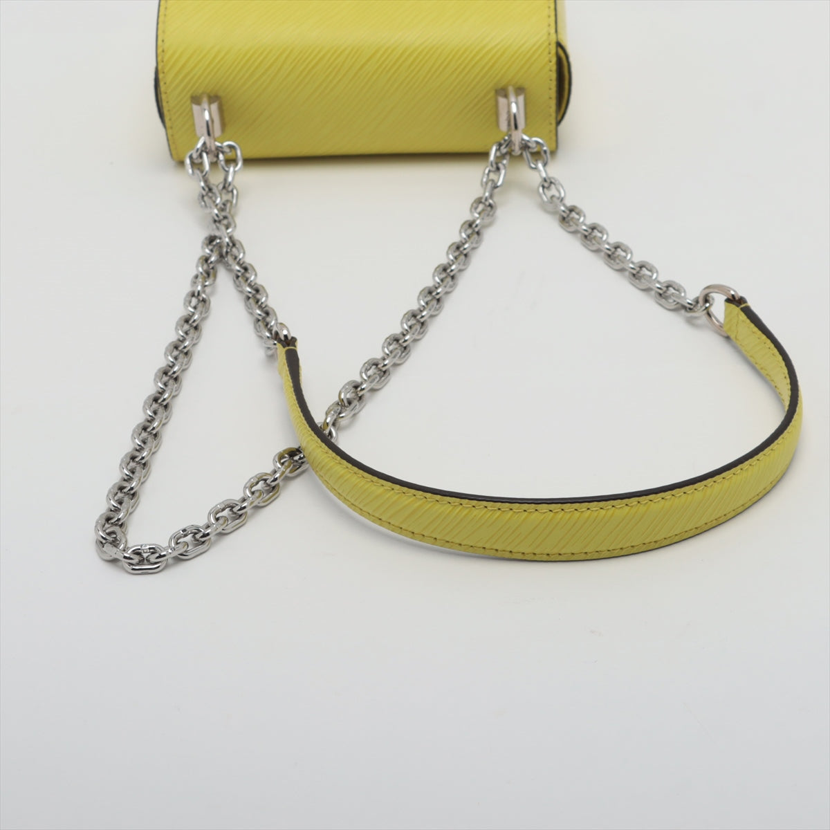Louis Vuitton Epi Twist MINI       Mirror