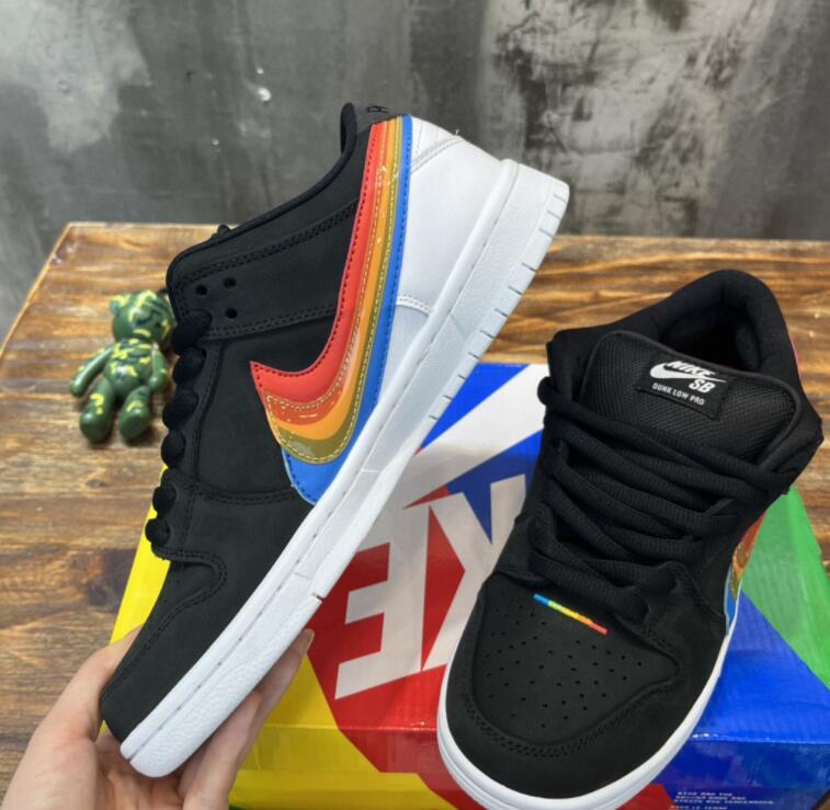 SAMC - NKE Shoes - 958