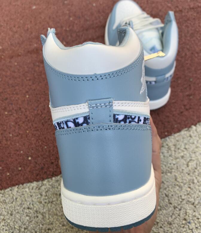 SAMC - NKE Shoes - 1577