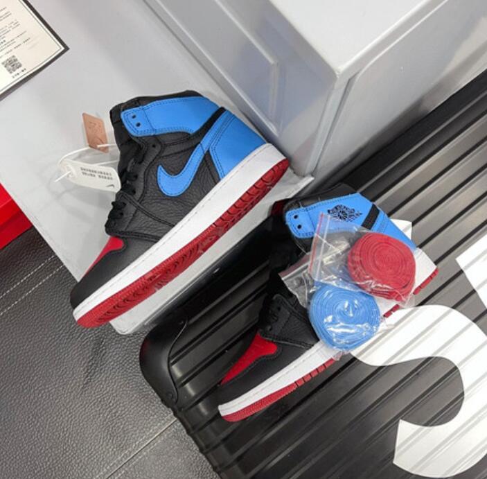 SAMC - NKE Shoes - 1649