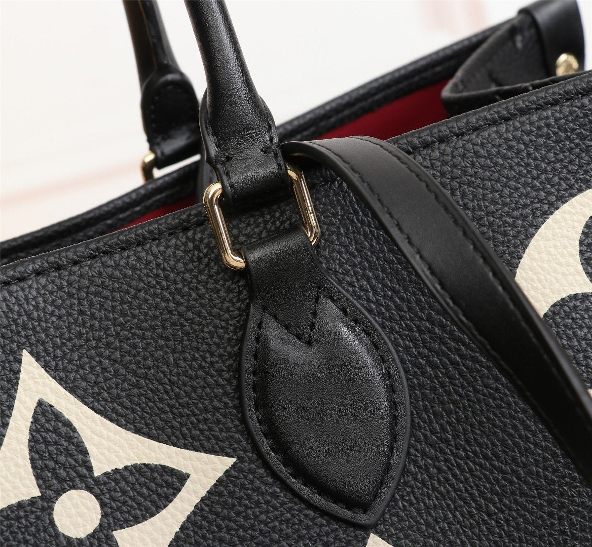 EN - New Arrival Bags LUV 034