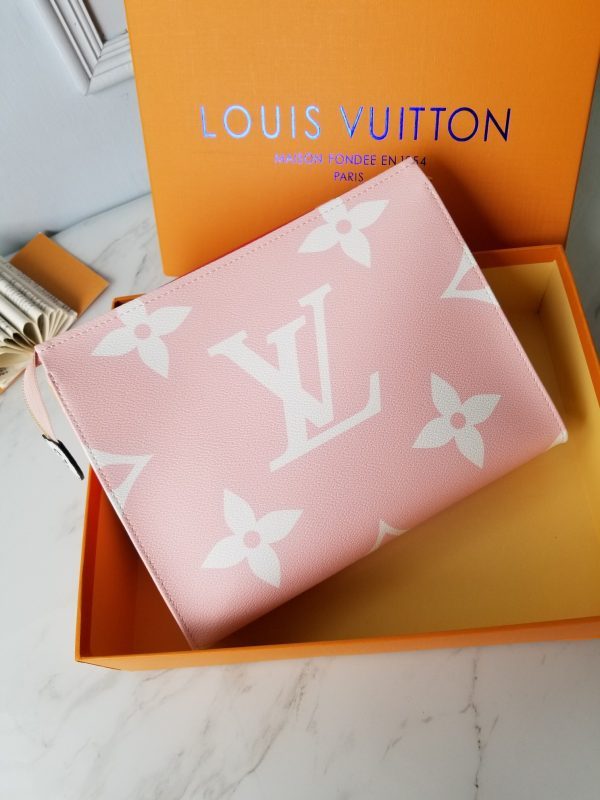 LOV2 Bags - Luxurious Bags  1140