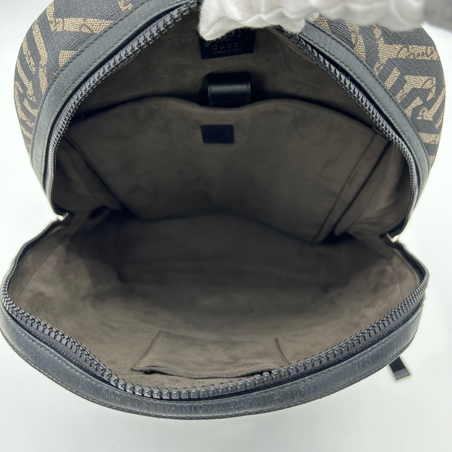 Gucci GG Supreme Caleido Backpack LA39266