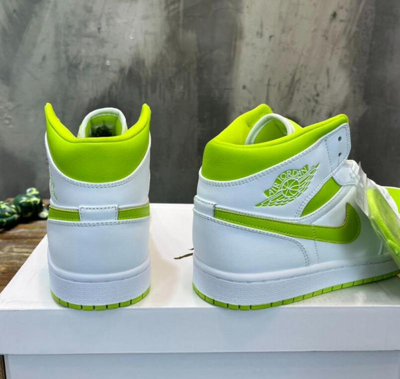 SAMC - NKE Shoes - 908
