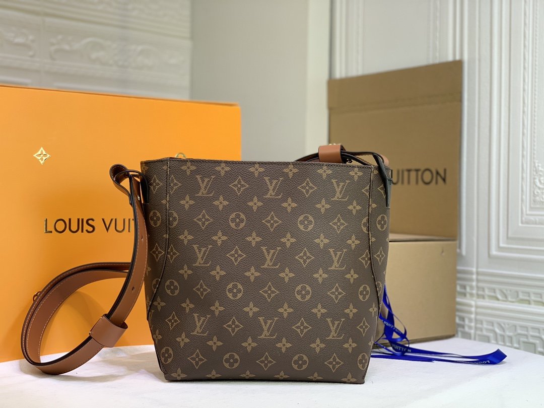 EN - New Arrival Bags LUV 105