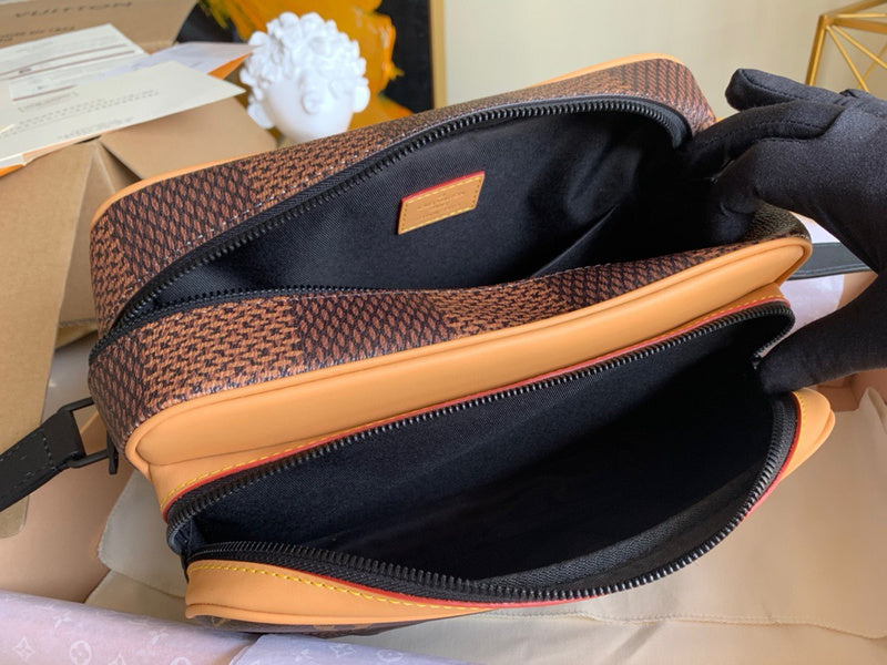 LOV2 Bags - Luxurious Bags  1230