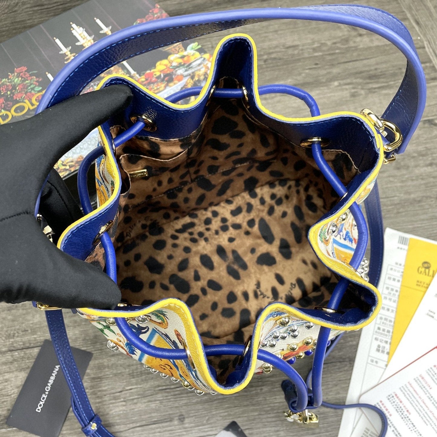 GLAMI Print Crespo Bucket Bag Multicolor With Branded Plate For Women GLAMI Bag