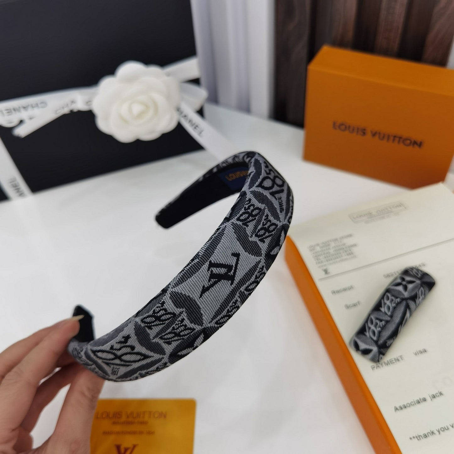 EN - Luxury Hair Band LUV 040