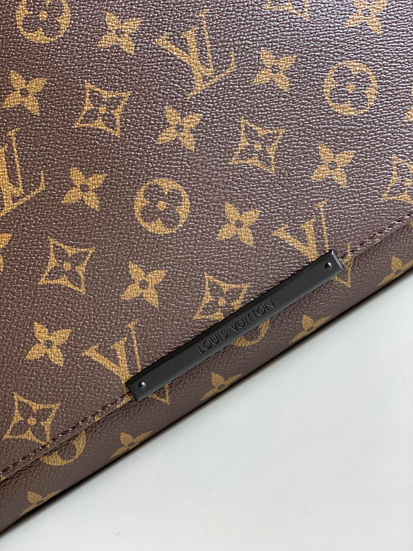 LOV2 Bags - Luxurious Bags  1245
