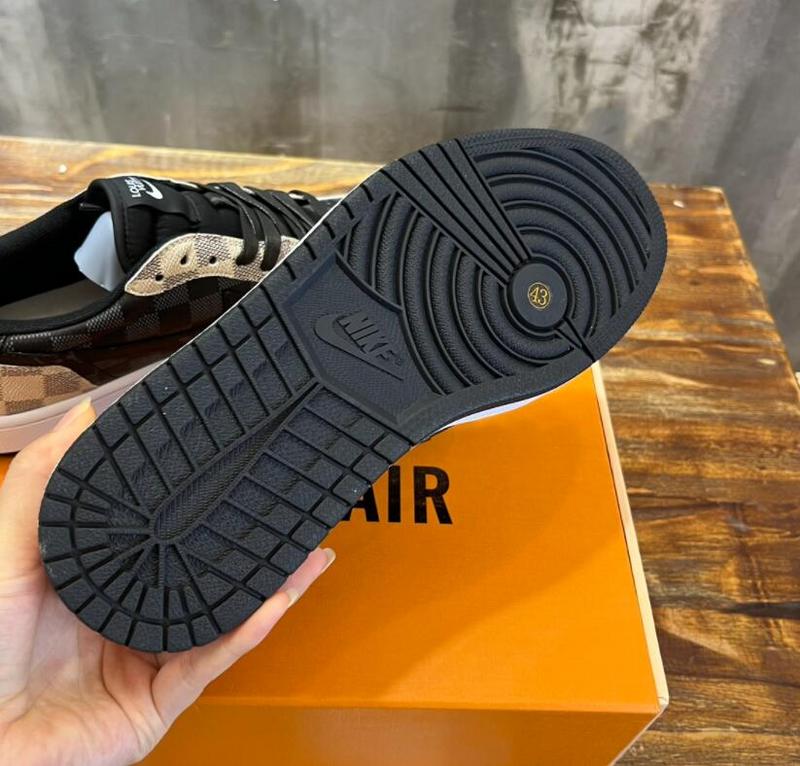 SAMC - NKE Shoes - 529