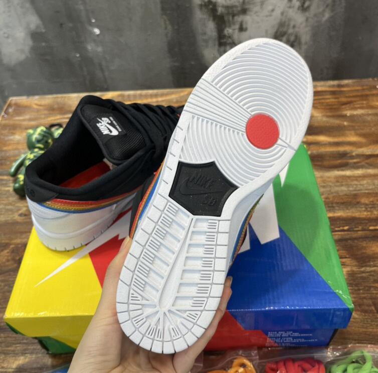 SAMC - NKE Shoes - 958
