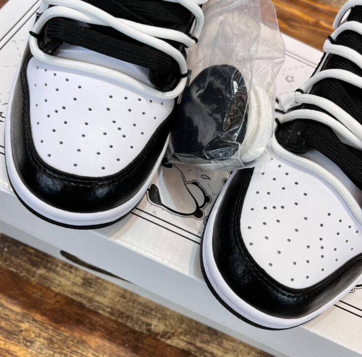 SAMC - NKE Shoes - 789