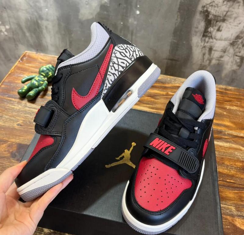 SAMC - NKE Shoes - 452