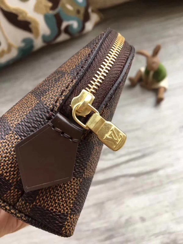 LOV2 Bags - Luxurious Bags  1144
