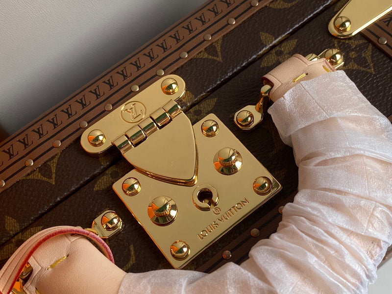 LOV2 Bags - Luxurious Bags  1441