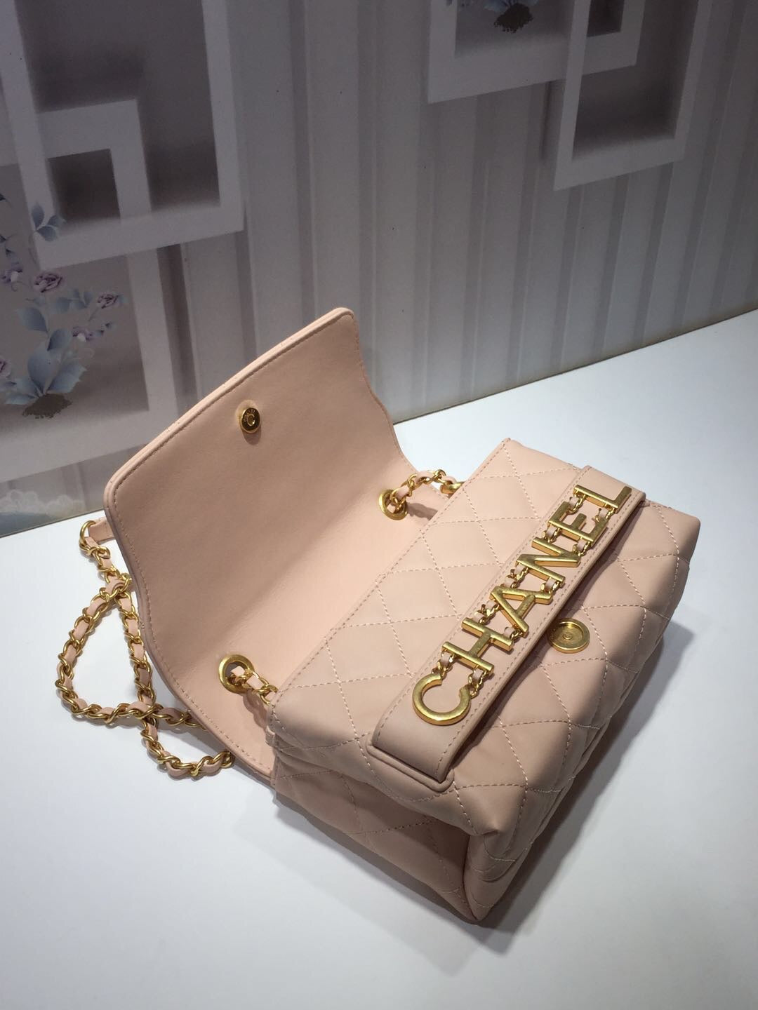 CHLFront Logo Small GlamIap Bag Gold Hardware Creme For Women Handbags, Shoulder Bags 8.2in/21cm AS1490