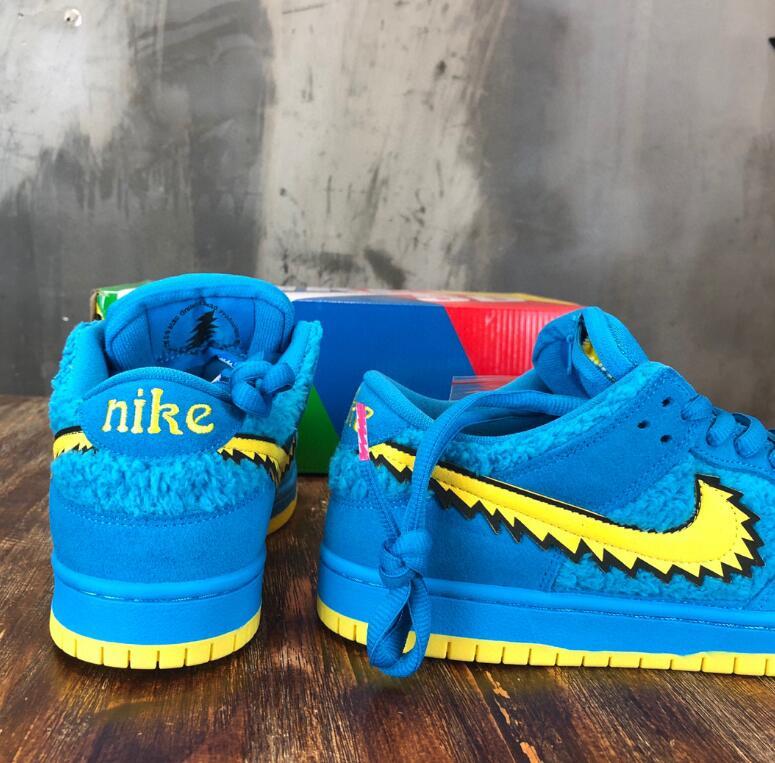 SAMC - NKE Shoes - 1815